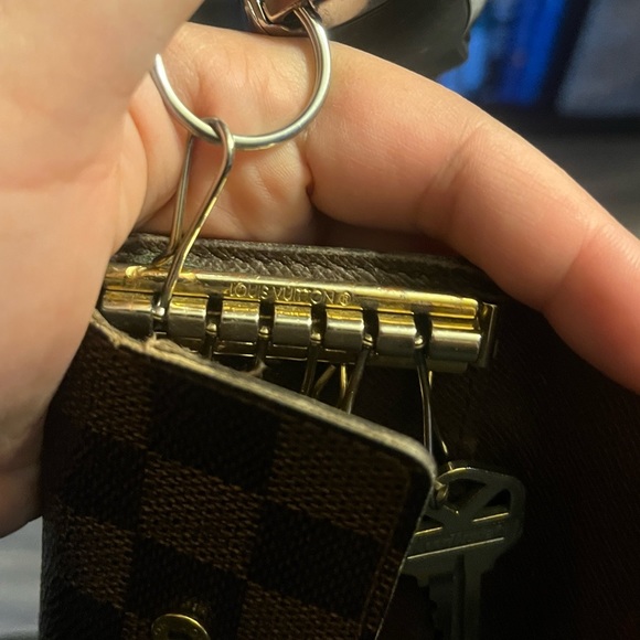 Louis Vuitton 6 Ring Key Holder Damier Ebene - Vintage - Picture 10 of 10